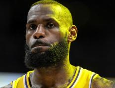 28圈体育-詹姆斯连续三场比赛得分超过战术调整，法国队挑战极限！的简单介绍