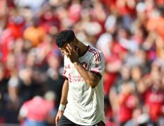 -萨拉赫迎来五赛季高光表现，勇士球迷沸腾！的简单介绍