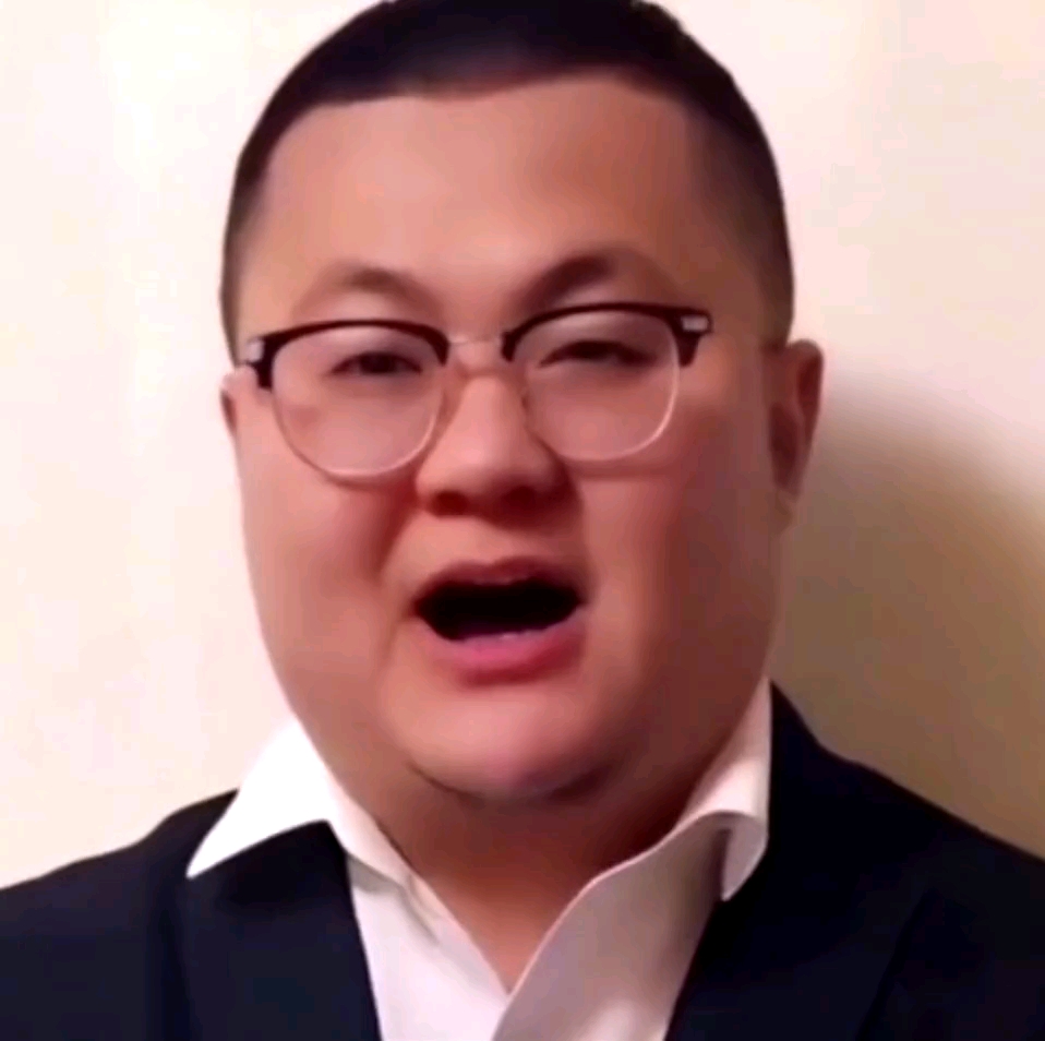 -阿森纳教练压力巨大!,Uzi遭遇十五持续失利观众掌声雷动(uzi复出在哪个队)